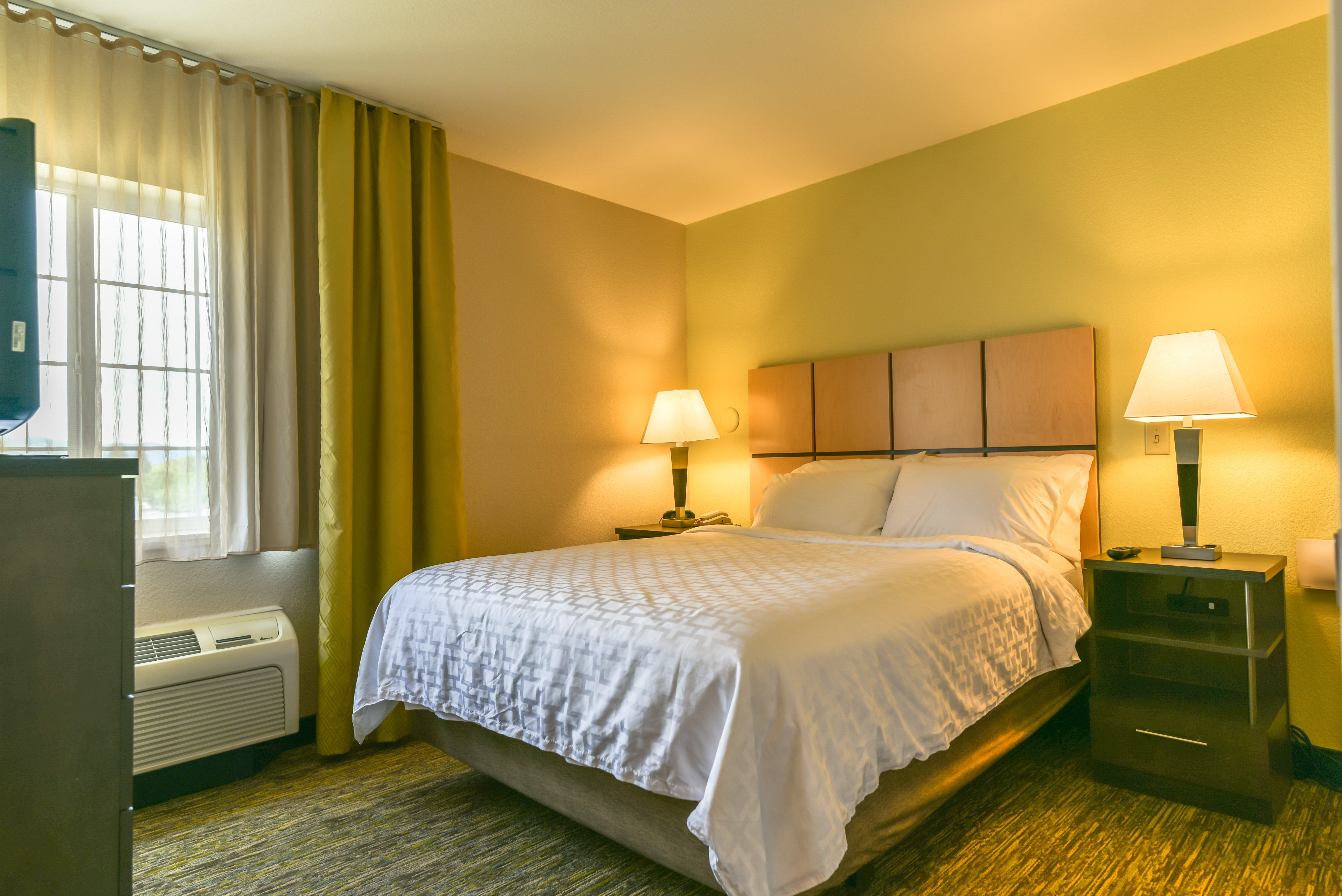 Candlewood Suites Medford By Ihg Εξωτερικό φωτογραφία