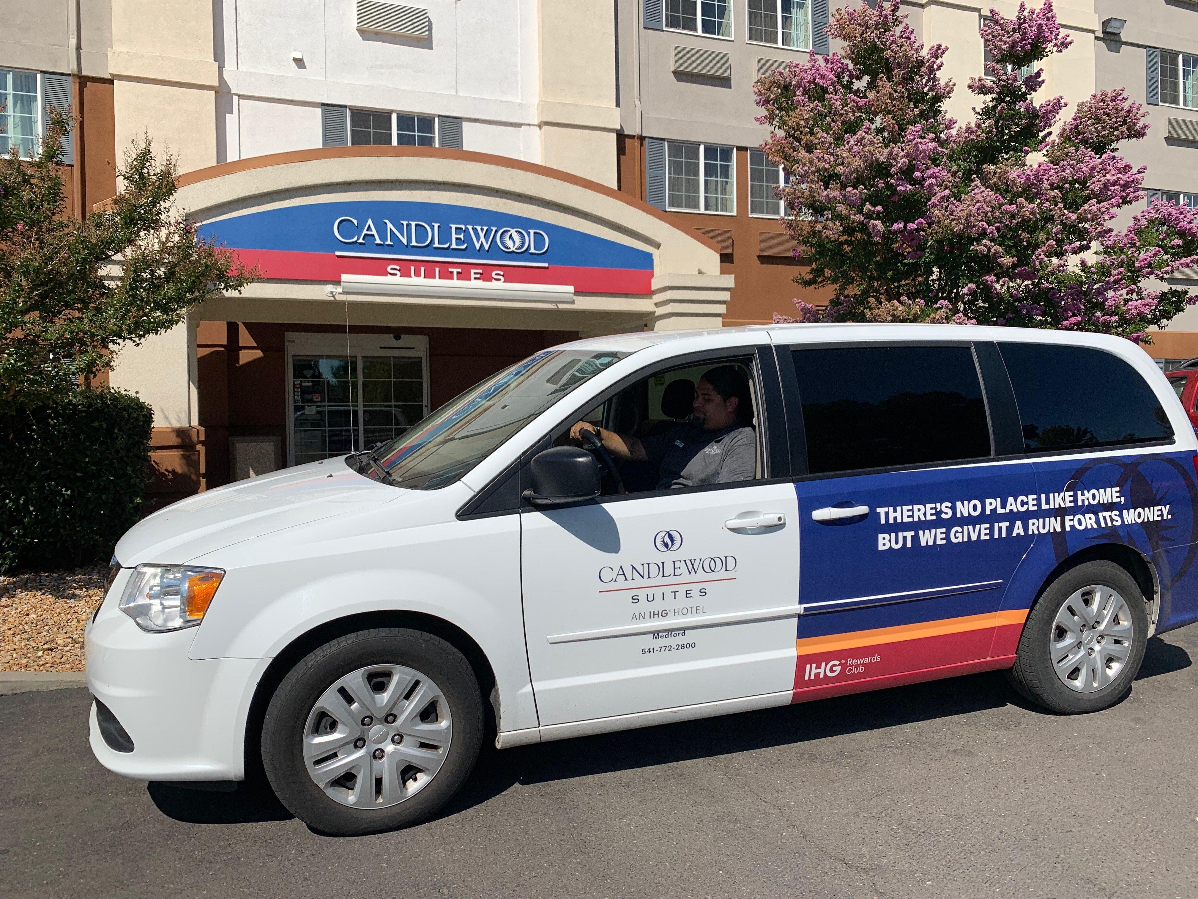 Candlewood Suites Medford By Ihg Εξωτερικό φωτογραφία
