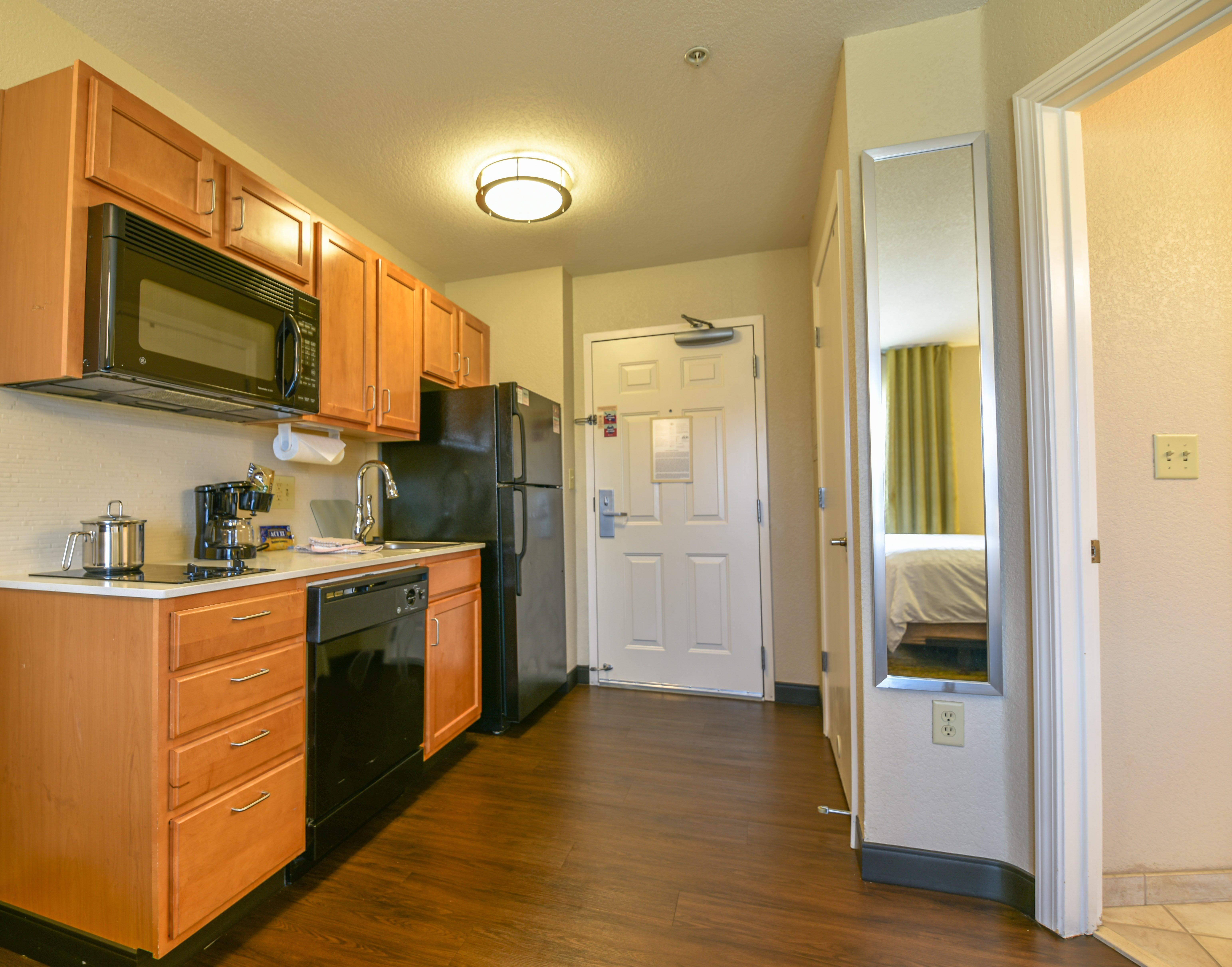 Candlewood Suites Medford By Ihg Εξωτερικό φωτογραφία