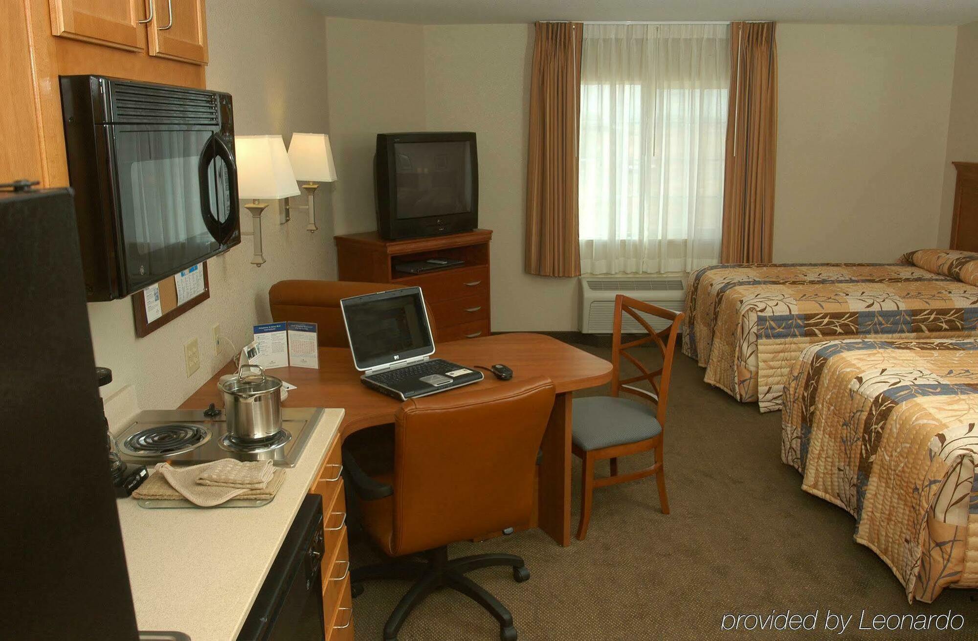 Candlewood Suites Medford By Ihg Εξωτερικό φωτογραφία